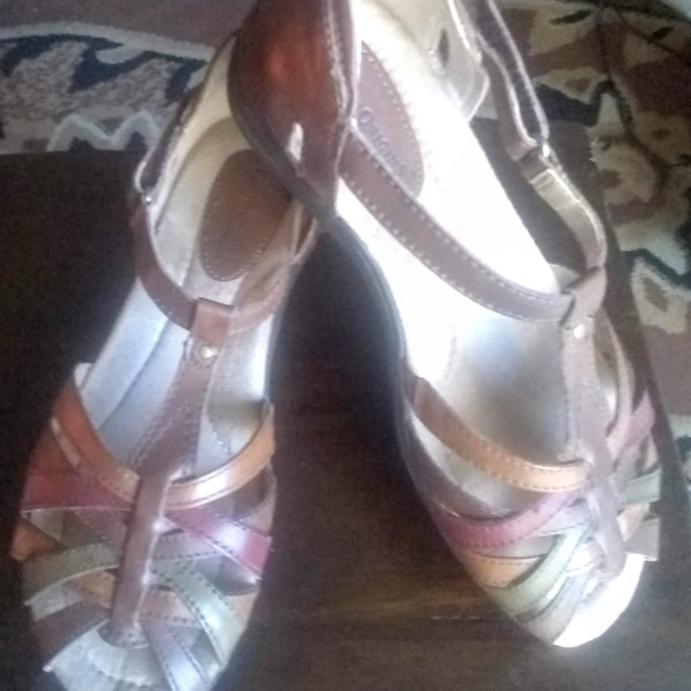 Earth Origins Posy Sandal Perfect Pre-owned Cond.